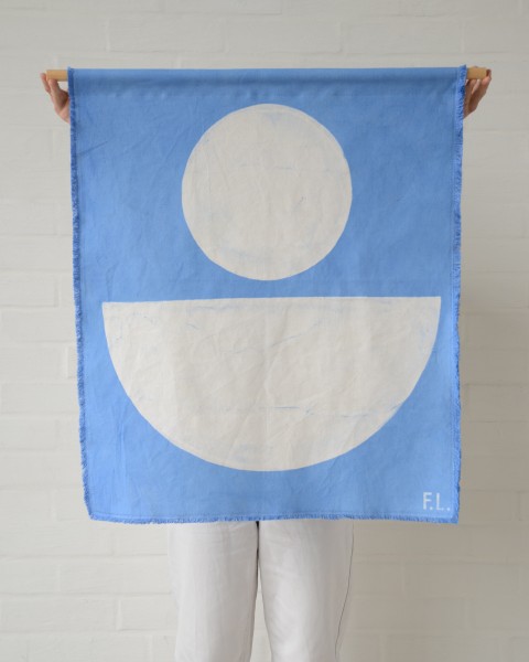BLAUDRUCK . FRANZISKA LUTZE . Halbkreis Kreis hellblau . 2024