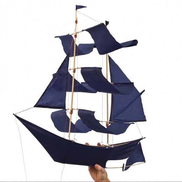 Flugdrachen . HAPTIC LAB . Segelschiff indigo